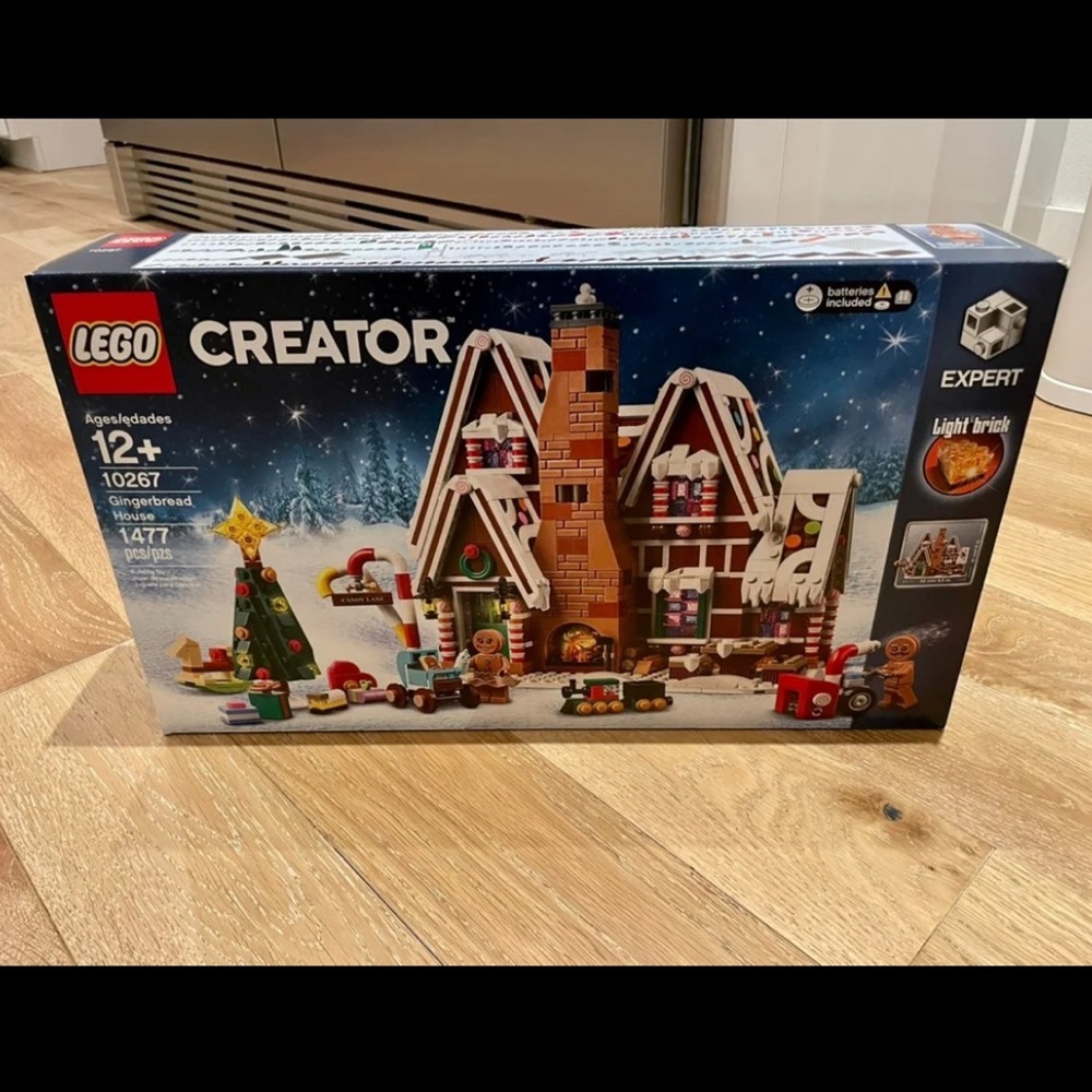 LEGO Gingerbread House (10267)